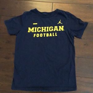 University of Michigan Football T-shirt kids med